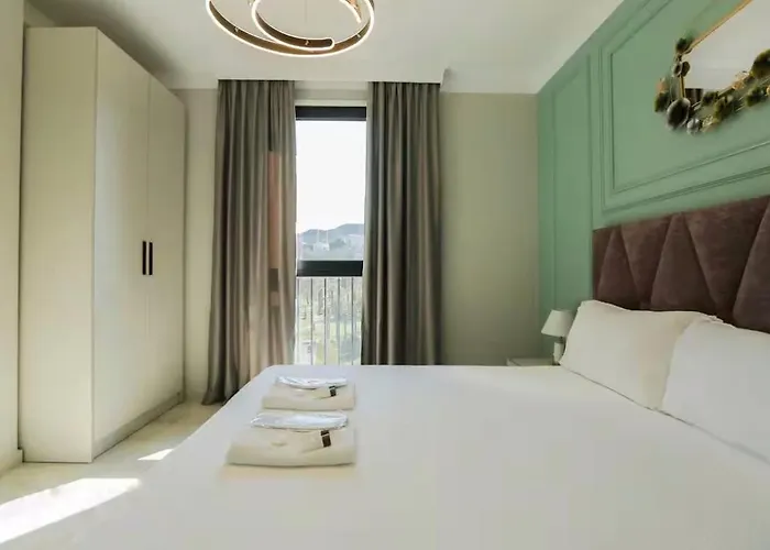 Hideaways 2 , Stunning View & Luxury